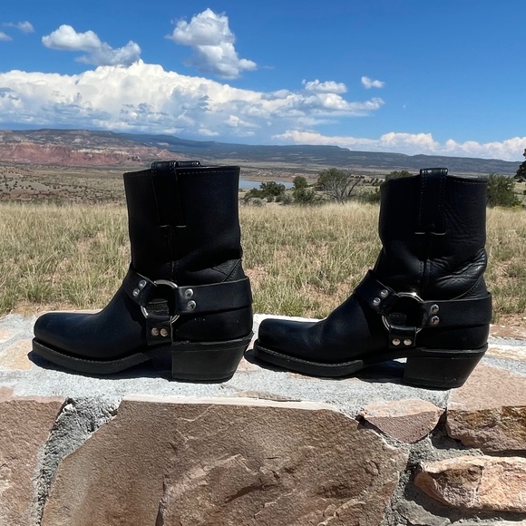 Frye 8R Harness Boots (Black/Size 7) - Picture 5 of 16